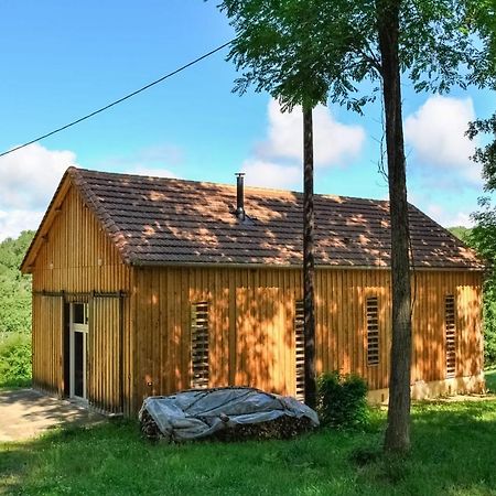 Ancienne Sechoir A Tabac Idealement Place A Limeuil Pour 4 Dans La Nature Luaran gambar
