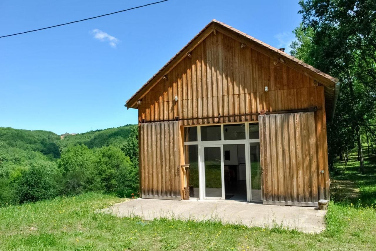 Ancienne Sechoir A Tabac Idealement Place A Limeuil Pour 4 Dans La Nature Luaran gambar