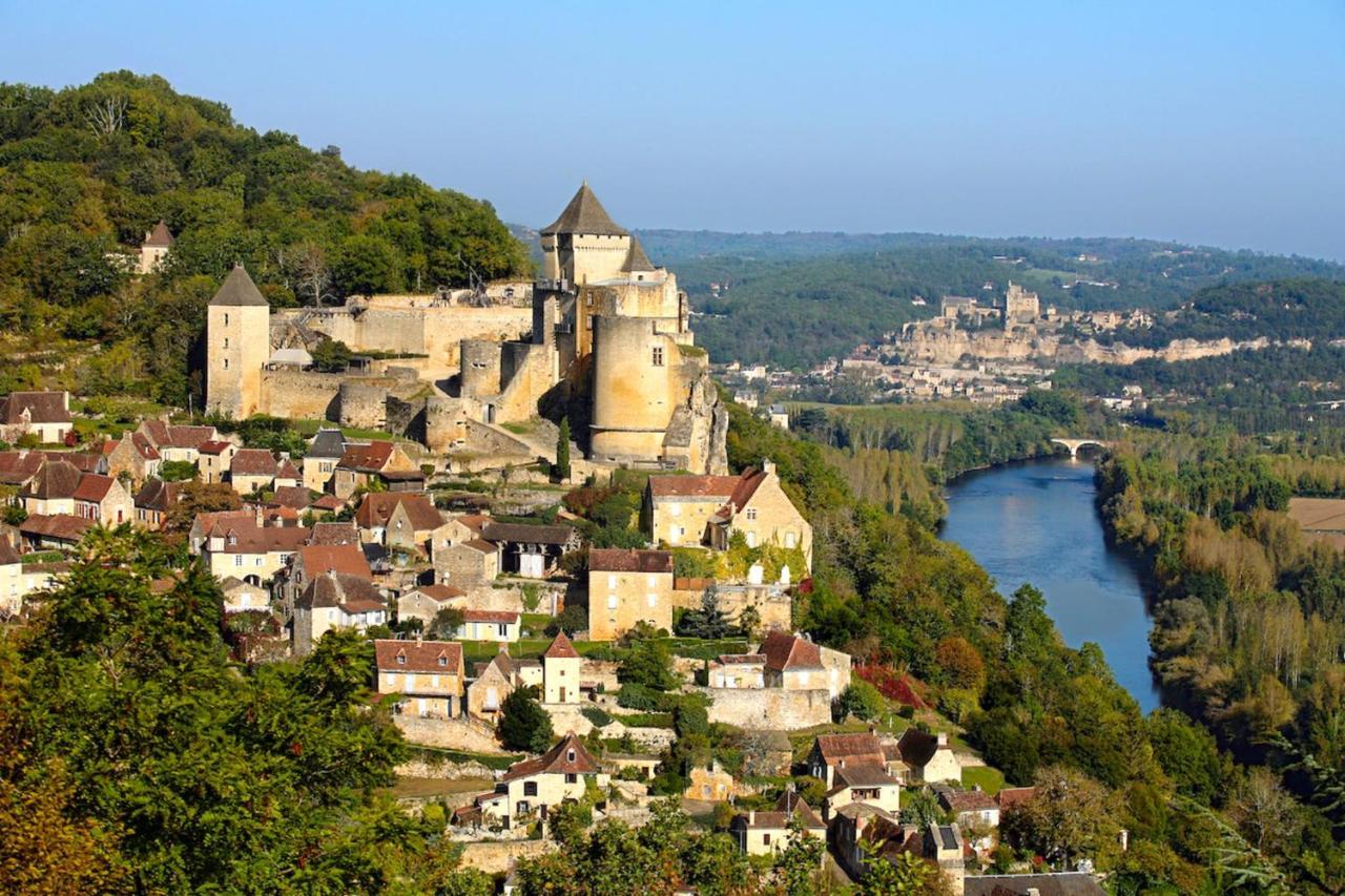Ancienne Sechoir A Tabac Idealement Place A Limeuil Pour 4 Dans La Nature Luaran gambar