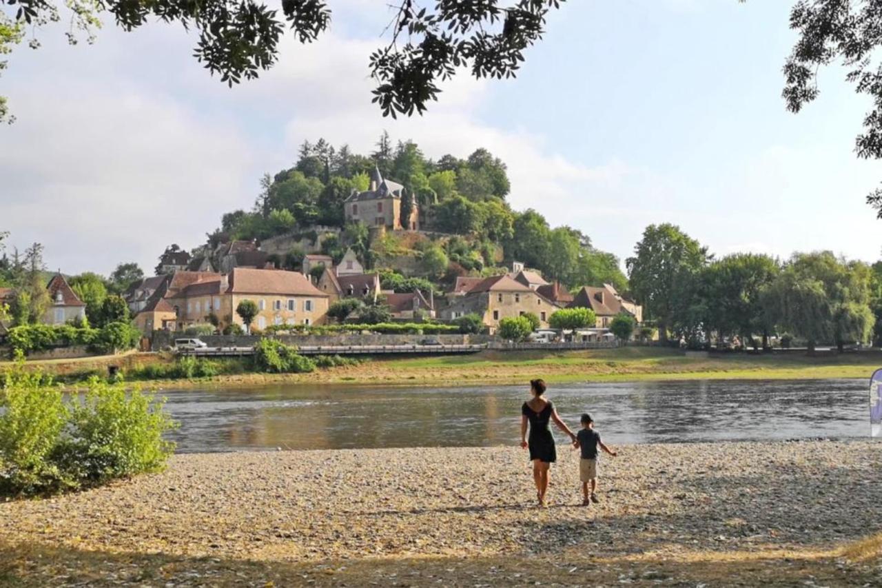 Ancienne Sechoir A Tabac Idealement Place A Limeuil Pour 4 Dans La Nature Luaran gambar