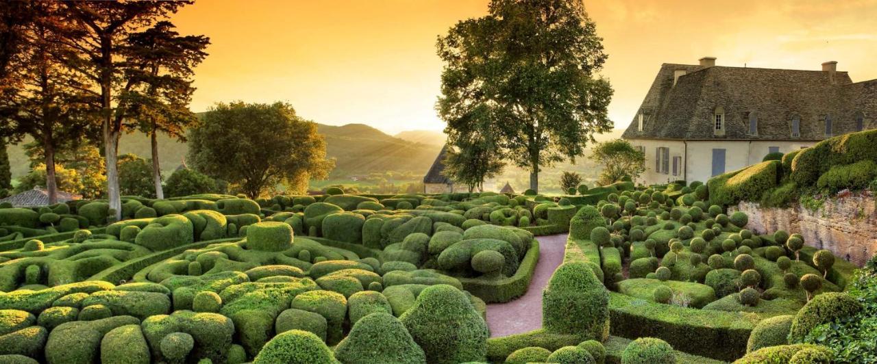 Ancienne Sechoir A Tabac Idealement Place A Limeuil Pour 4 Dans La Nature Luaran gambar